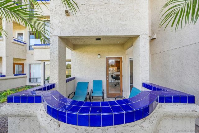 12132 Royal Birkdale Row 104E, San Diego, CA 92128