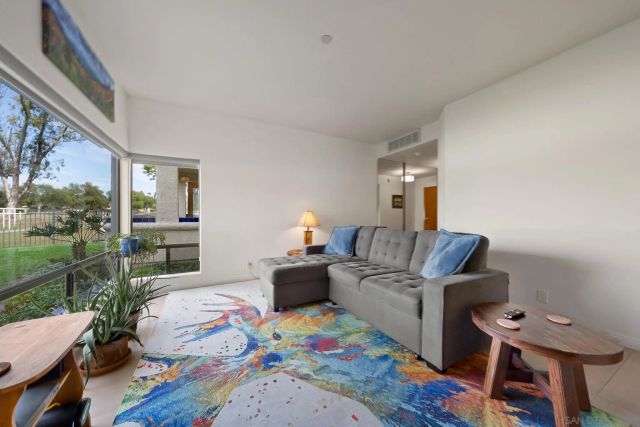 12132 Royal Birkdale Row 104E, San Diego, CA 92128