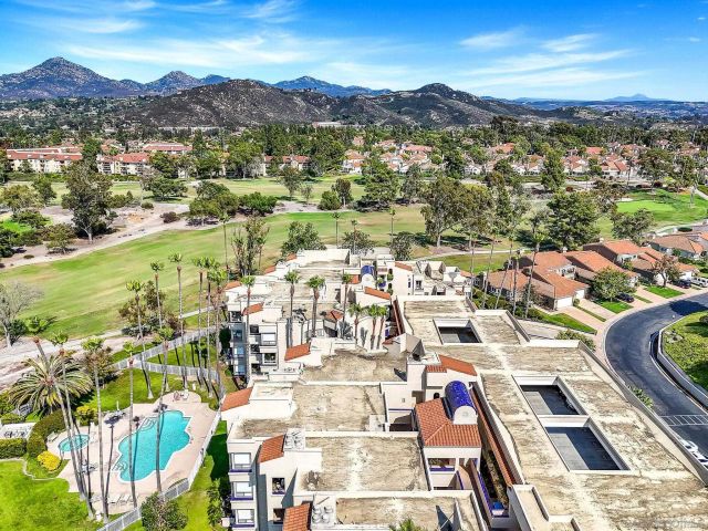 12132 Royal Birkdale Row 104E, San Diego, CA 92128