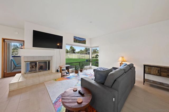12132 Royal Birkdale Row 104E, San Diego, CA 92128