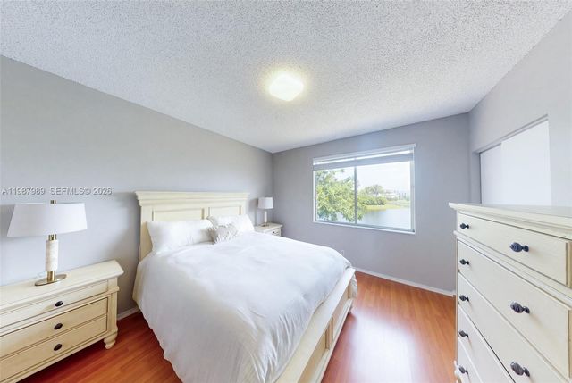 16635 Hemingway Dr, Weston, FL 33326