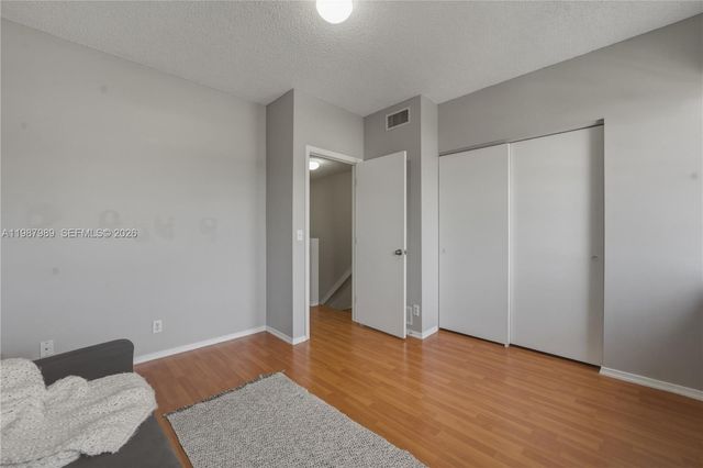 16635 Hemingway Dr, Weston, FL 33326