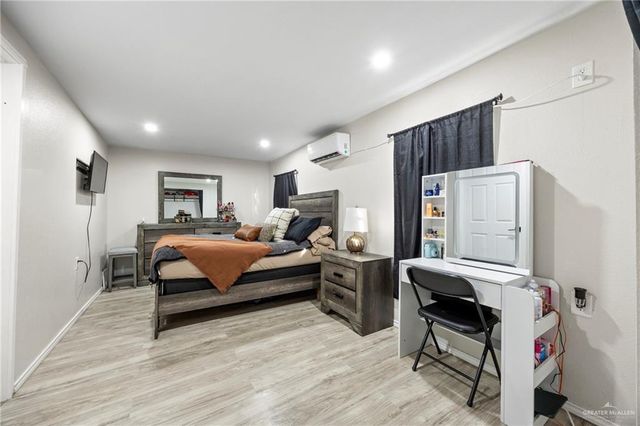 118 N Palmas Street, Weslaco, TX 78596
