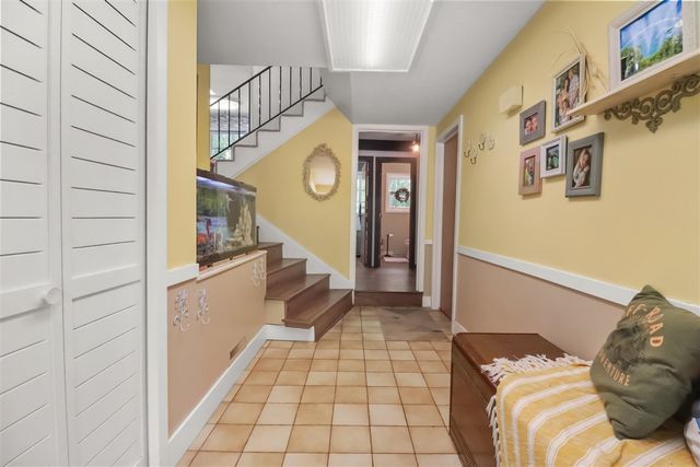 2728 Forest Lake Drive, Jackson, MI 49203