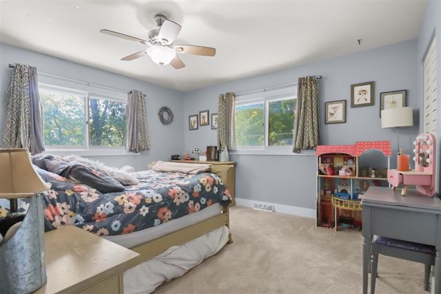 2728 Forest Lake Drive, Jackson, MI 49203