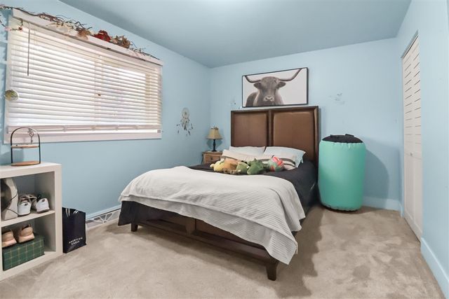 2728 Forest Lake Drive, Jackson, MI 49203