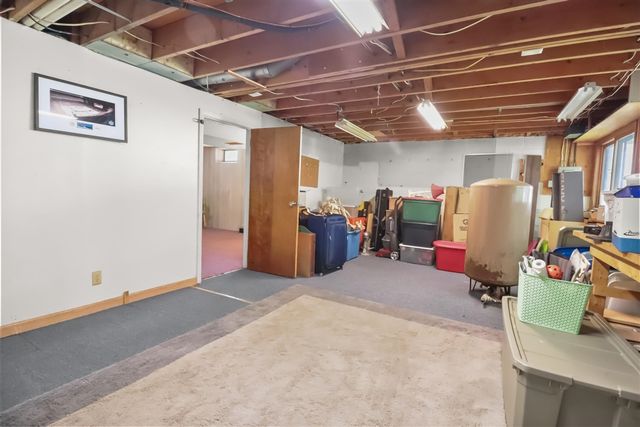 2728 Forest Lake Drive, Jackson, MI 49203
