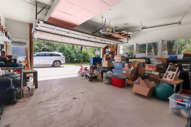 2728 Forest Lake Drive, Jackson, MI 49203