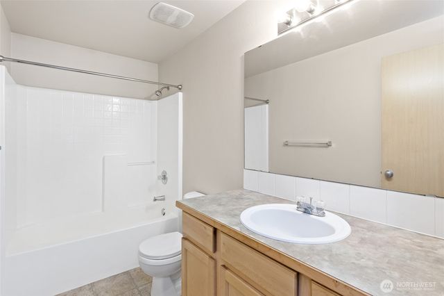 17616 72nd Avenue E, Puyallup, WA 98375