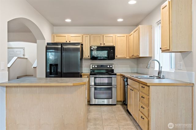 17616 72nd Avenue E, Puyallup, WA 98375