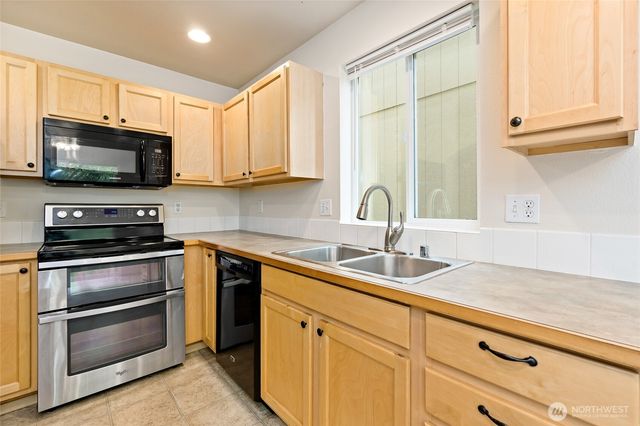 17616 72nd Avenue E, Puyallup, WA 98375