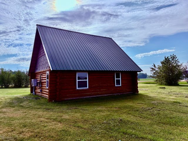 4284 Logan Road NW, Baudette, MN 56623