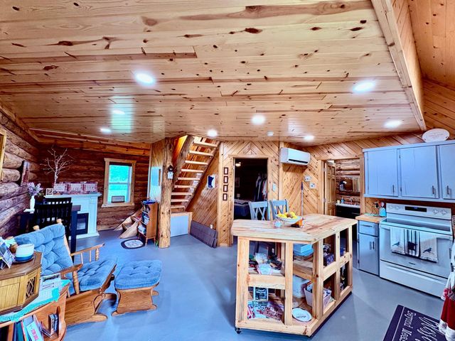 4284 Logan Road NW, Baudette, MN 56623