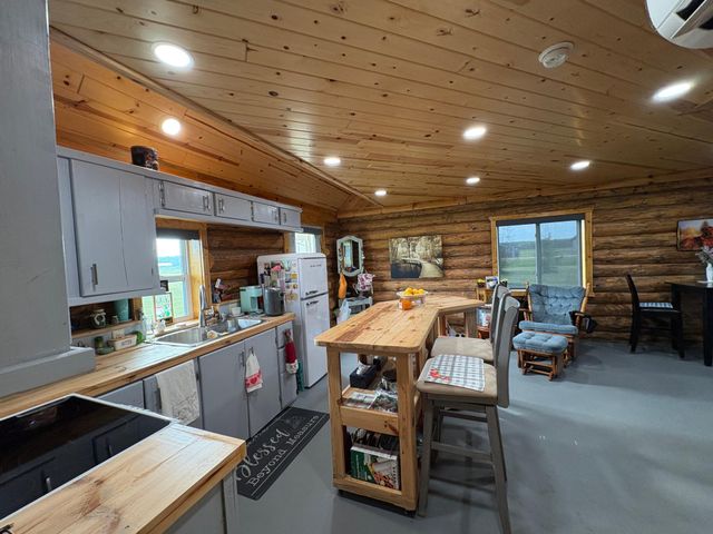 4284 Logan Road NW, Baudette, MN 56623