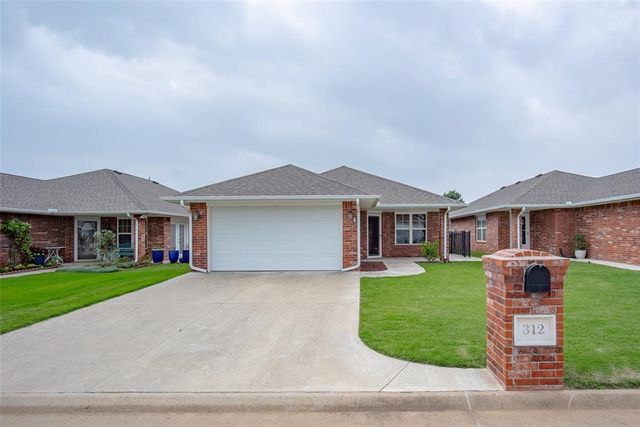 312 Golden Terrace, Tuttle, OK 73089