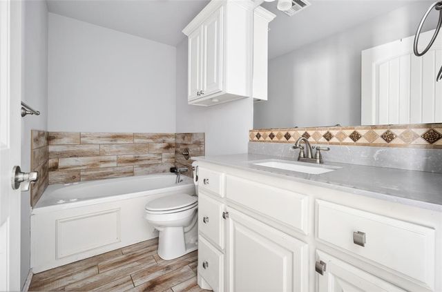 312 Golden Terrace, Tuttle, OK 73089