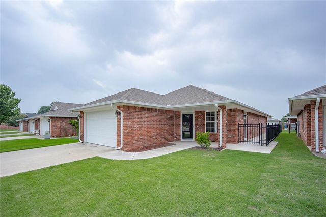 312 Golden Terrace, Tuttle, OK 73089
