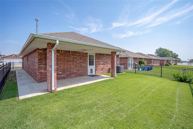 312 Golden Terrace, Tuttle, OK 73089