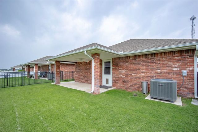 312 Golden Terrace, Tuttle, OK 73089