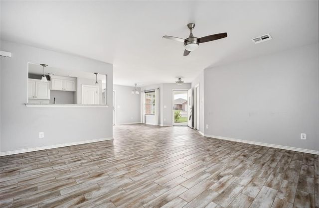 312 Golden Terrace, Tuttle, OK 73089