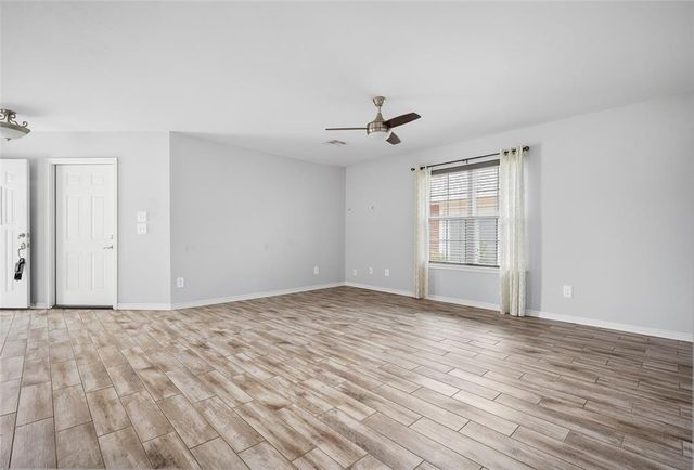 312 Golden Terrace, Tuttle, OK 73089