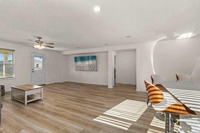 14802 House Wren, San Antonio, TX 78253