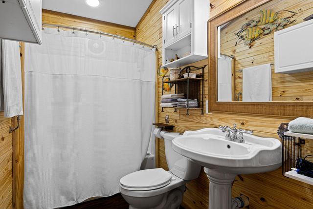 189 Dale Ln, Avinger, TX 75630