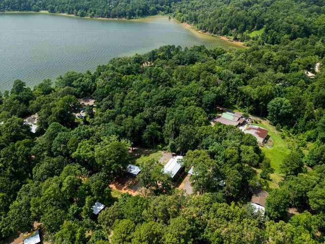 189 Dale Ln, Avinger, TX 75630
