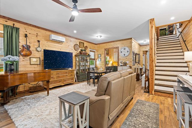 189 Dale Ln, Avinger, TX 75630