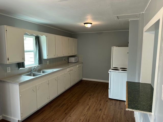 1129 N Rogers Avenue, Springfield, MO 65802