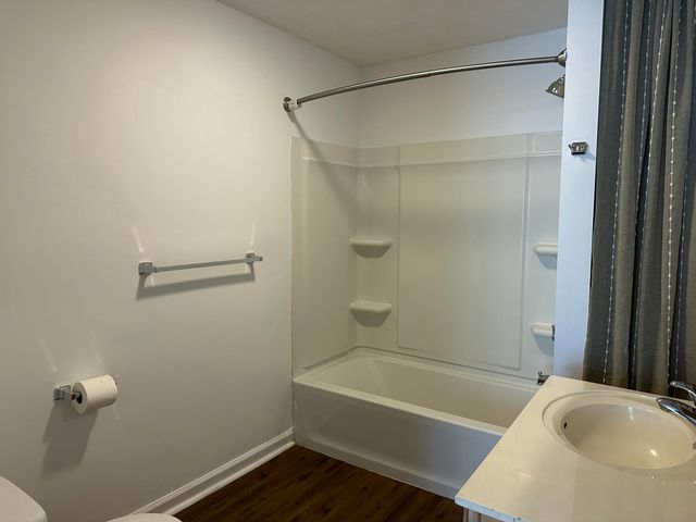 1129 N Rogers Avenue, Springfield, MO 65802