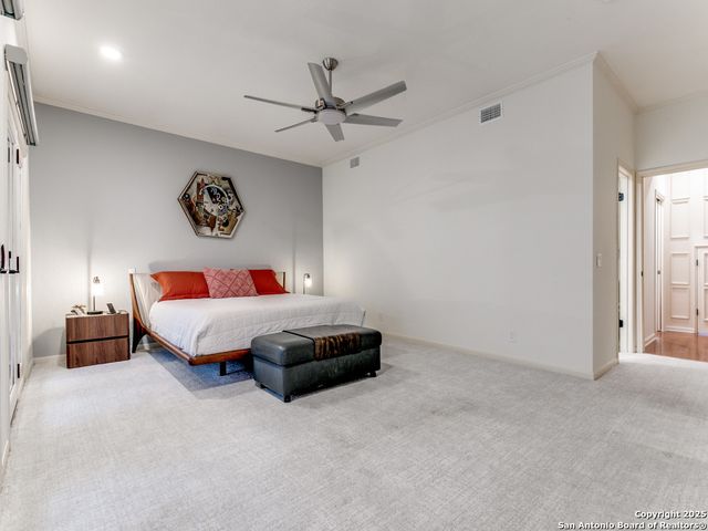 8000 Donore Pl Apt 11, San Antonio, TX 78229