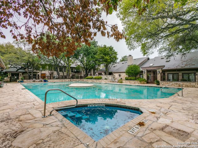 8000 Donore Pl Apt 11, San Antonio, TX 78229