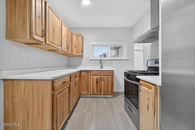 19 Cromer Avenue, Schenectady, NY 12304