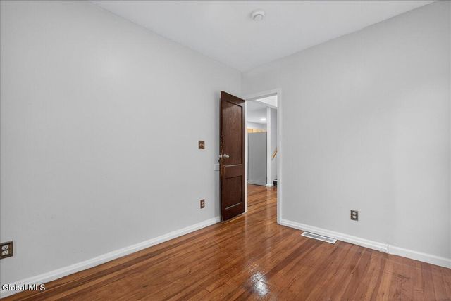 19 Cromer Avenue, Schenectady, NY 12304