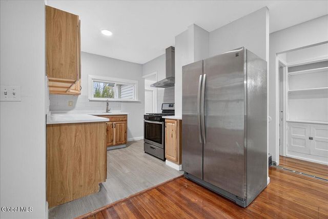 19 Cromer Avenue, Schenectady, NY 12304