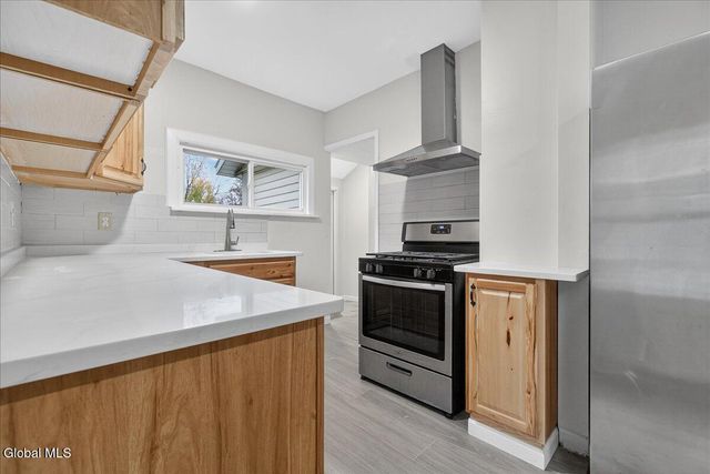 19 Cromer Avenue, Schenectady, NY 12304