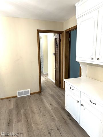 750 Bittersweet Drive NE, Massillon, OH 44646
