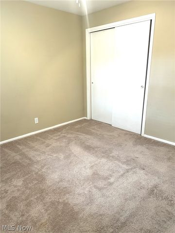 750 Bittersweet Drive NE, Massillon, OH 44646