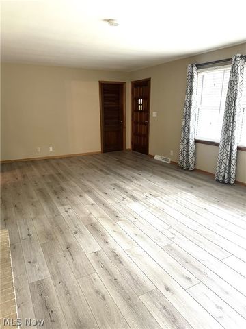 750 Bittersweet Drive NE, Massillon, OH 44646