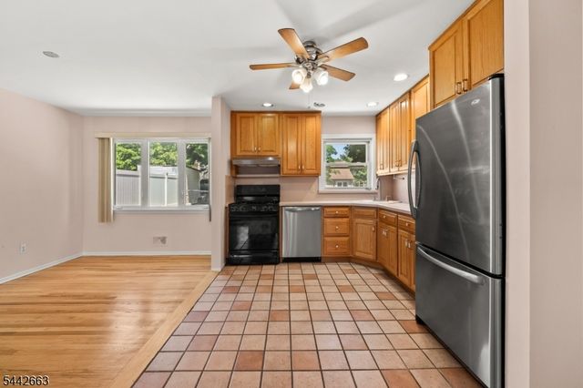 18 Carrie Ct, Nutley Twp., NJ 07110