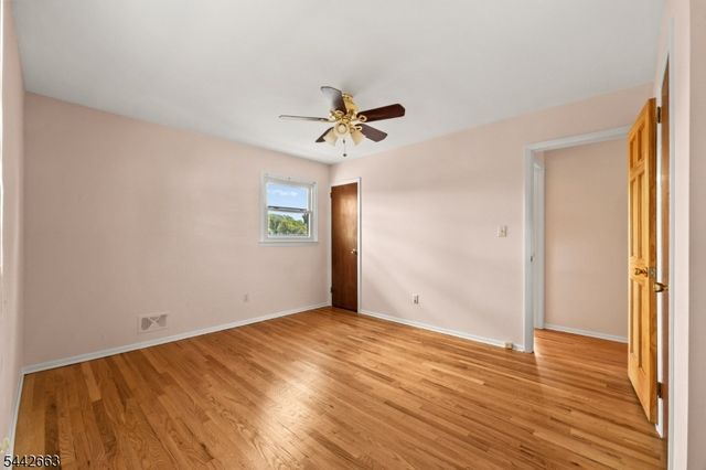 18 Carrie Ct, Nutley Twp., NJ 07110