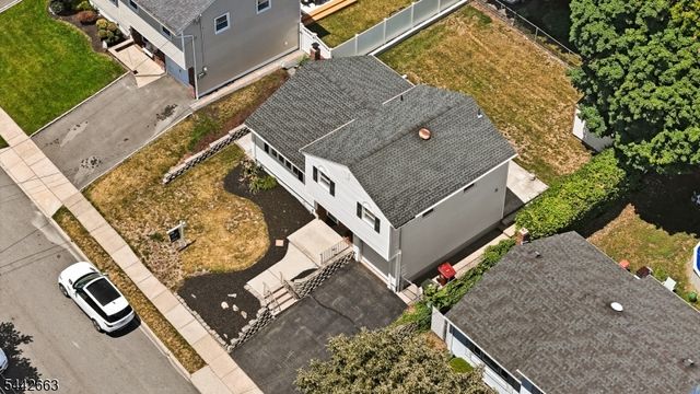 18 Carrie Ct, Nutley Twp., NJ 07110