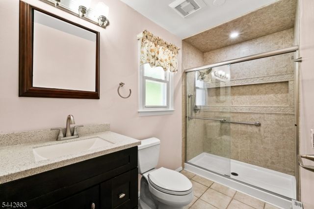 18 Carrie Ct, Nutley Twp., NJ 07110