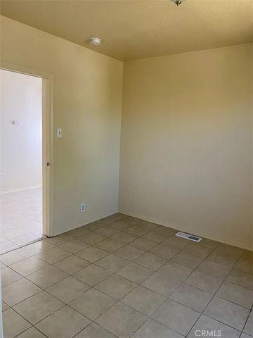 15504 5th, Victorville, CA 92395