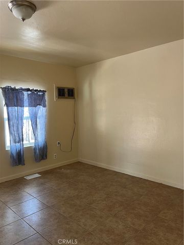 15504 5th, Victorville, CA 92395