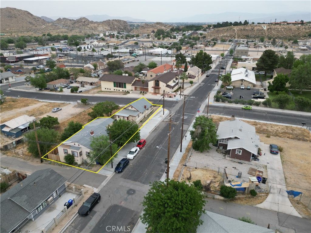 Image 1 of property listing at 15504 5th, Victorville, CA 92395