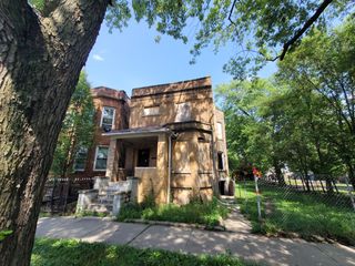 6627 S Saint Lawrence Avenue, Chicago, IL 60637
