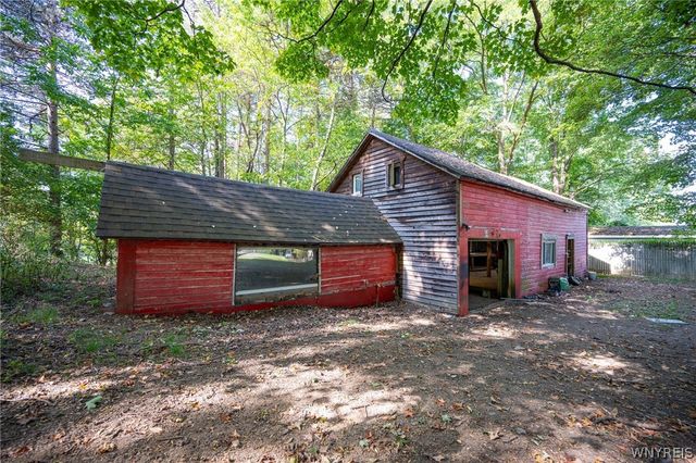 9005 Gowanda State Road, Eden, NY 14057