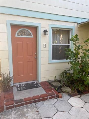 316 11TH AVENUE NE 4, St Petersburg, FL 33701